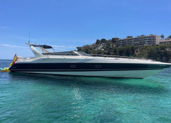 Motorboat Sunseeker Apache 45 700hp