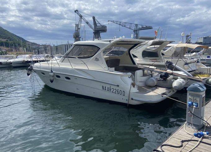 Motorboat Innovazioni e progetti Mira 36 520hp