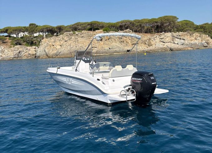 Motorboat Marine 6.2 115hp