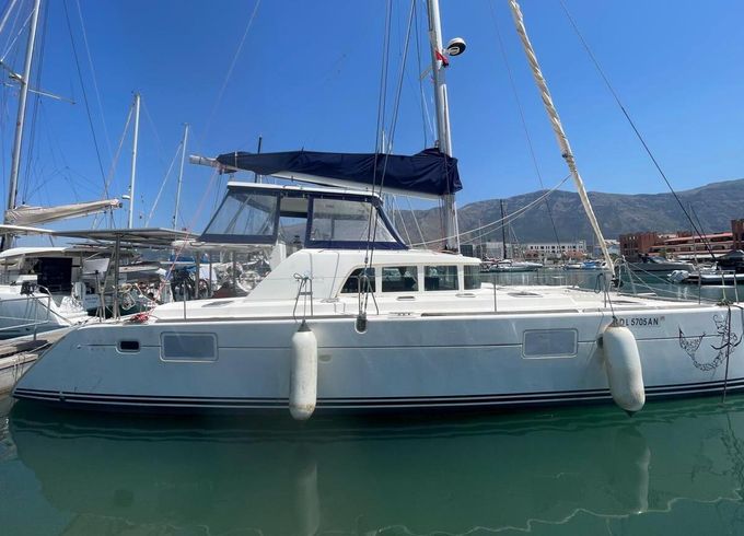 Catamaran Lagoon Lagoon 450 S 13.7m