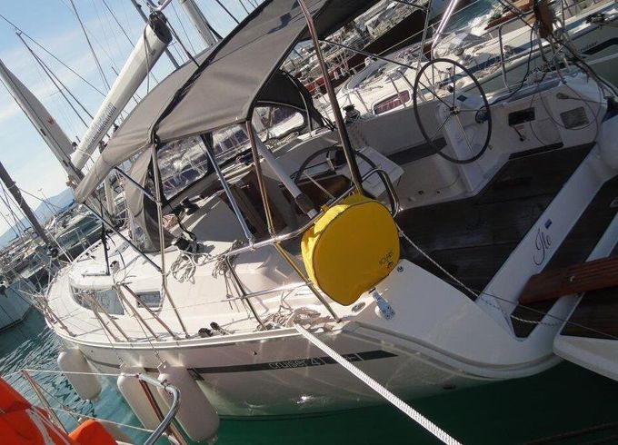 Sailboat BAVARIA 41 12m