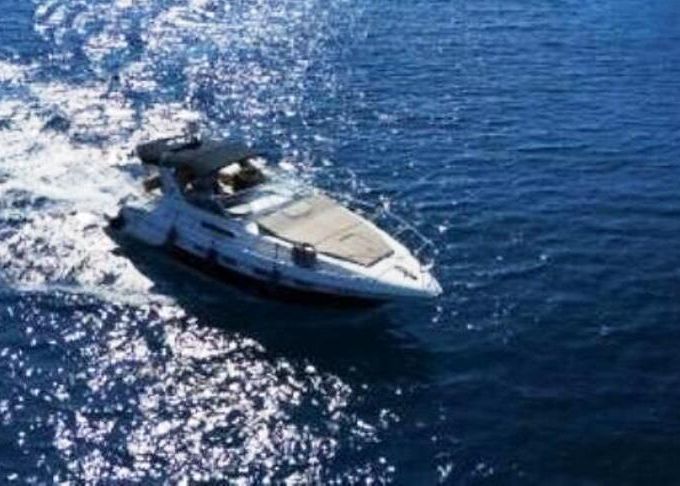 Motorboat Sealine 360 Sport Ambassador 520hp