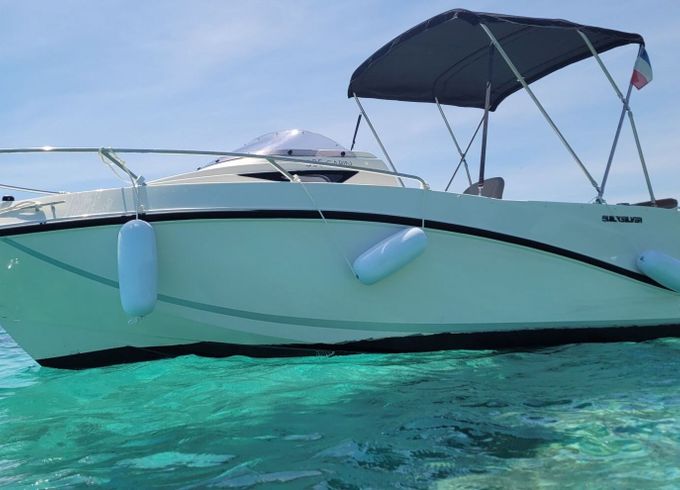 Motorboat Quicksilver Activ 505 Cabin 60hp