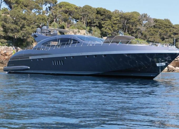 Motor yacht Mangusta 108 5500hp