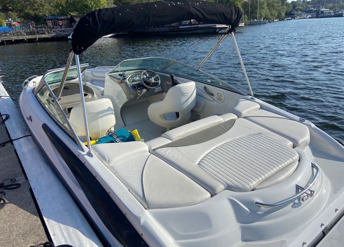Motorboat Crownline 206 LS 260hp