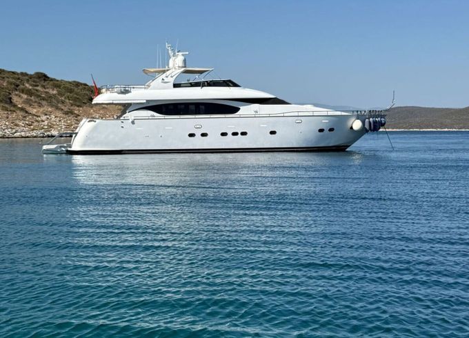 Motor yacht 2006 Costume  made