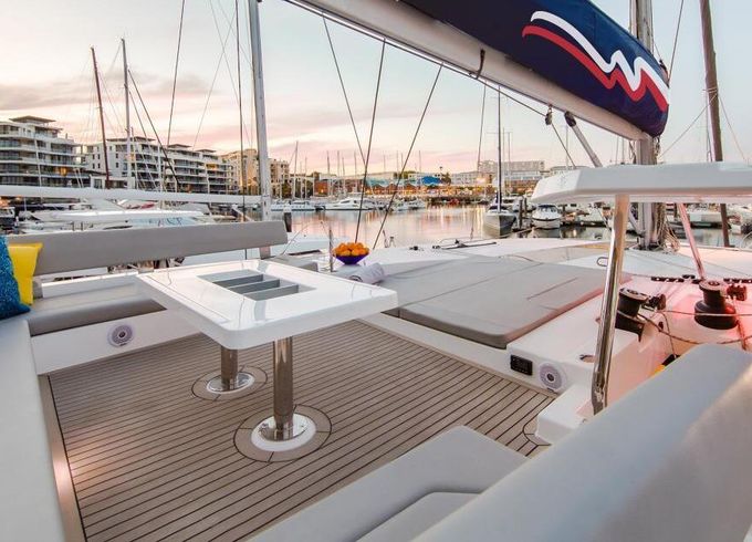 Catamaran Moorings 5000 15m