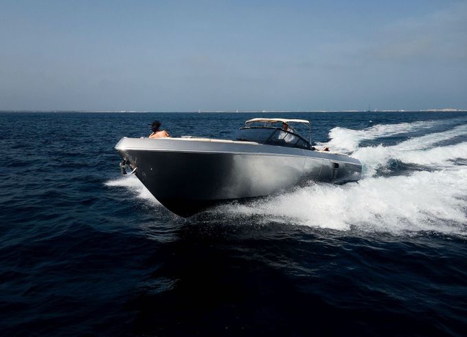 Motorboat Cnm Continental 43 960hp