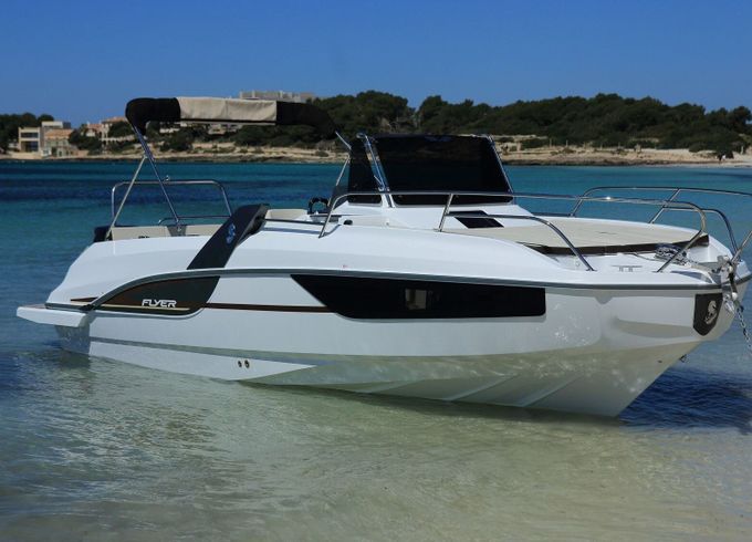 Motorboat Beneteau Flyer 8 300hp