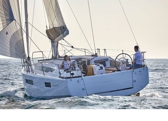 Sailboat Jeanneau Sun Odyssey 410 12.35m