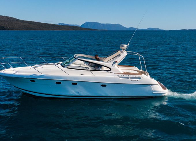 Motorboat Jeanneau Prestige 34 285hp