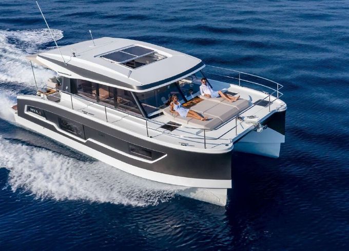 Catamaran Fountain Pajot MY4S 12m