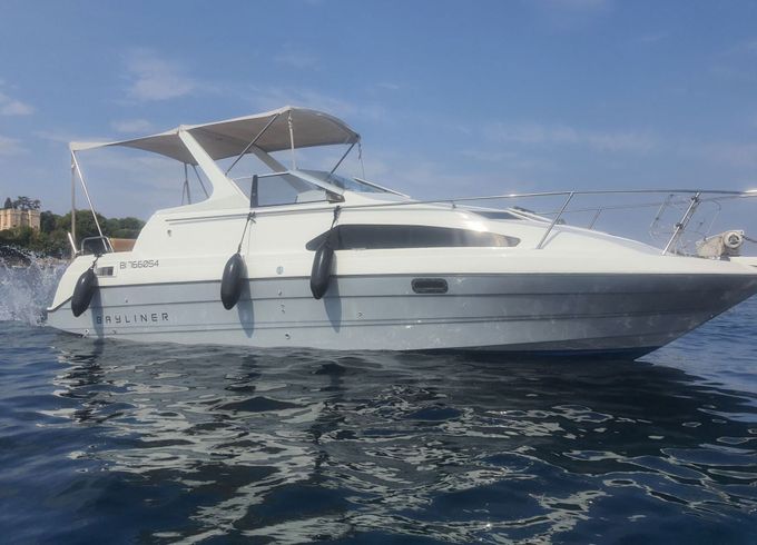 Motorboat Bayliner 2651 260hp