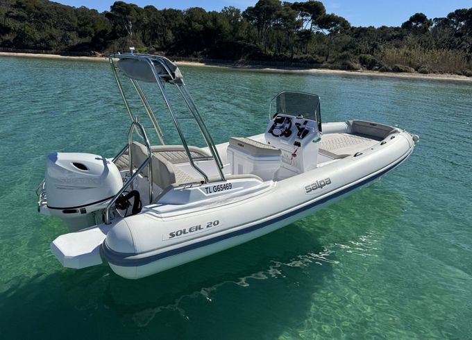 Motorboat Salpa SOLEIL 20 140hp