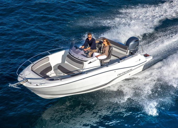 Motorboat Jeanneau Cap Camarat 6.5 Cc 150hp