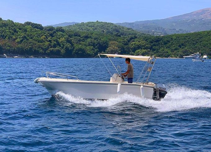 Motorboat nireus 550 30hp