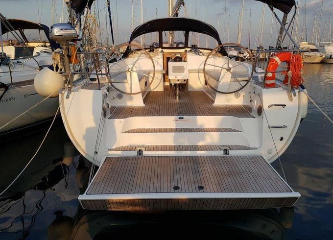Sailboat BAVARIA CR 41 12.3m