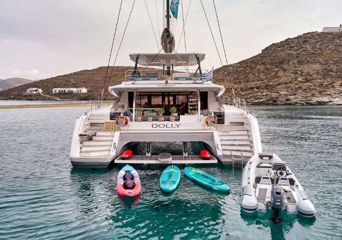 Catamaran Fountaine Pajot Alegria 67 19.49m