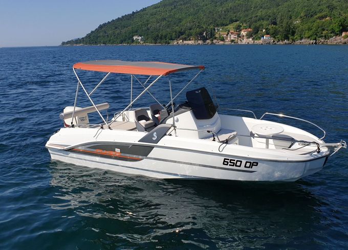 Motorboat Beneteau Flyer 6.6 Spacedeck 150hp