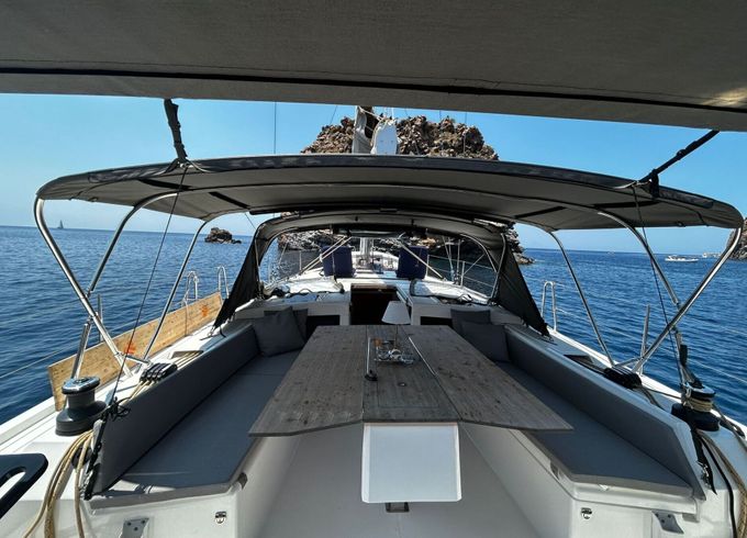 Sailboat Dufour 470 14m