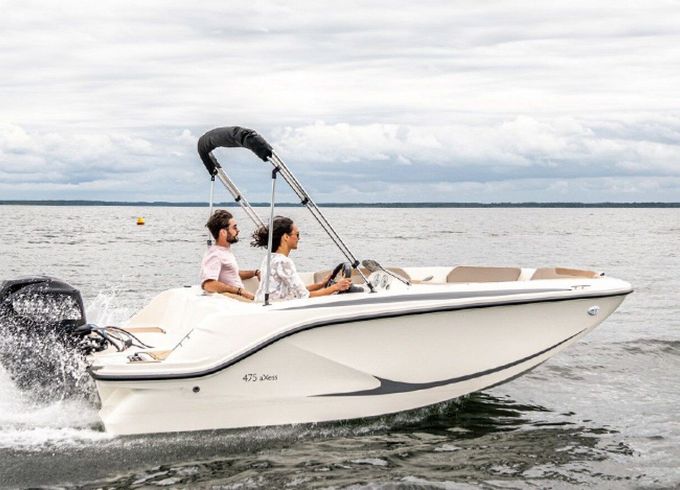 Motorboat Quicksilver Axess 15hp