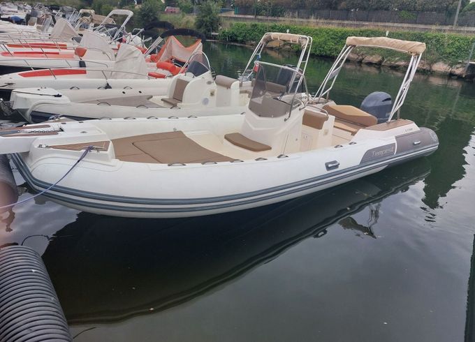 RIB Capelli Capelli Tempest 700 200hp