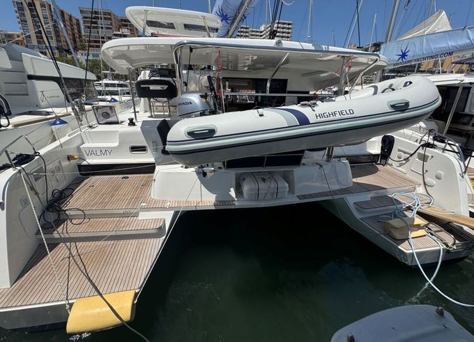 Catamaran Lagoon-Bénéteau Lagoon 42 - 4 cab. 12m