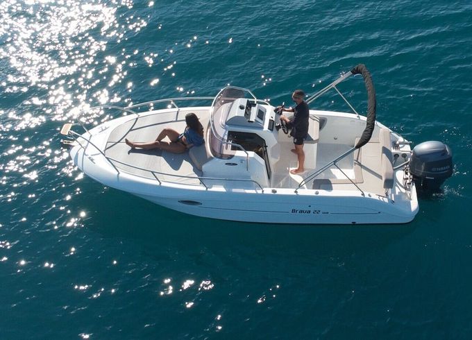 Motorboat Mingolla Brava 22 WA 150hp