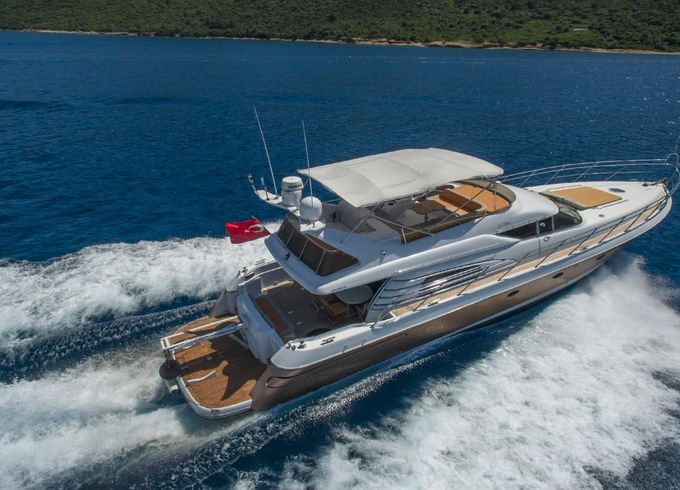 Motor yacht Sunseeker 62 Manhattan 1600hp