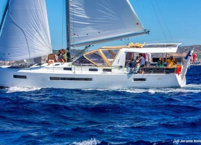 Sailboat Sun Loft 47 /7cab 14m