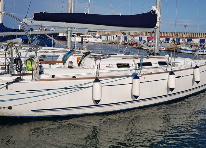 Sailboat Dufour Dufour 44 Performance 13.67m