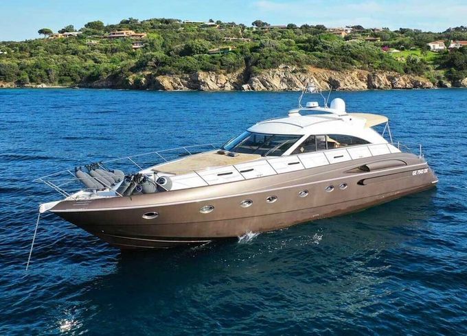 Motor yacht Princess v65 2600hp