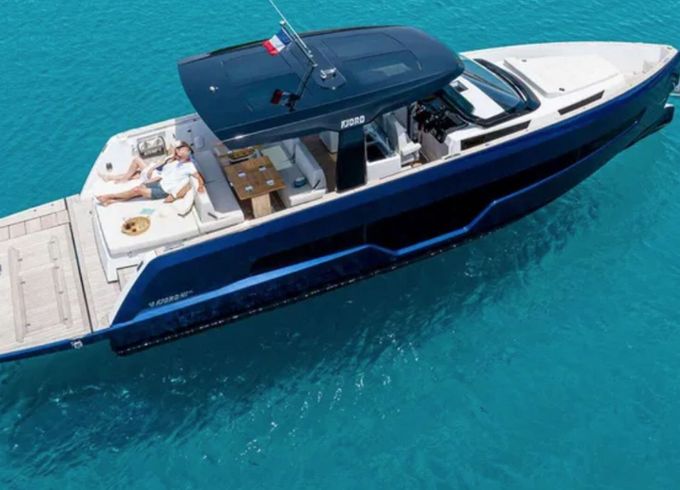 Motorboat Fjord 41XL 880hp