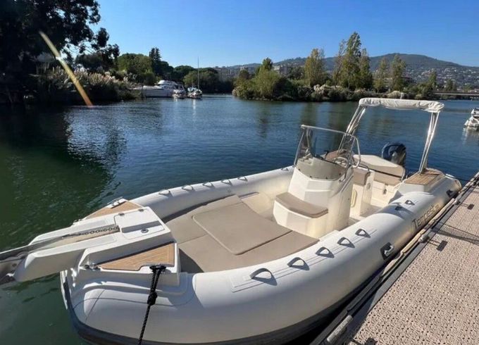 RIB Capelli Capelli Tempest 700 200hp