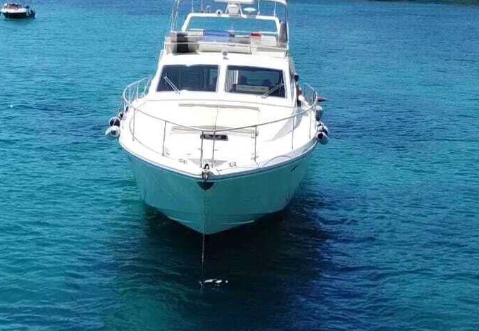 Motorboat Ferretti Altura 52s 1400hp