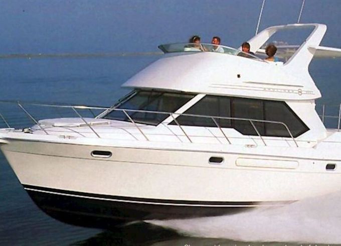 Motorboat Bayliner 3587 500hp