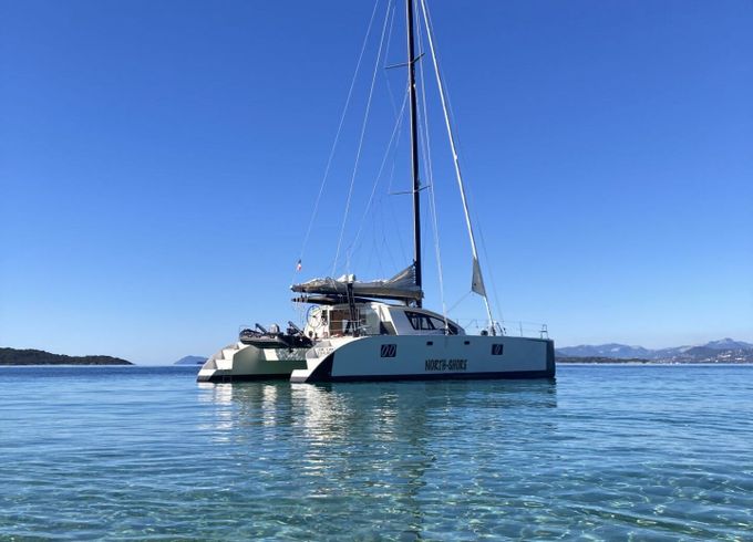 Catamaran AB MARINE ECLIPSE 472 14.2m