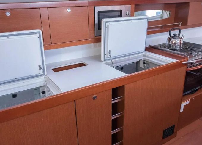 Sailboat Oceanis 50 Family 15m