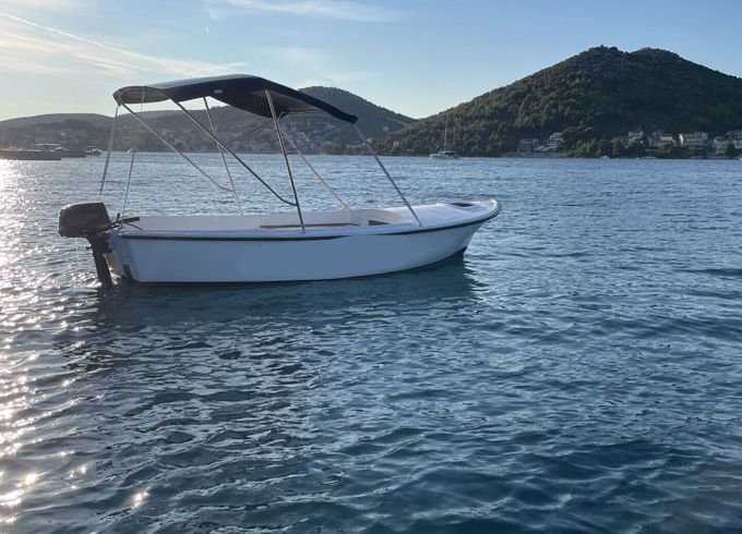 Motorboat Rent a boat Lasta vodice 480