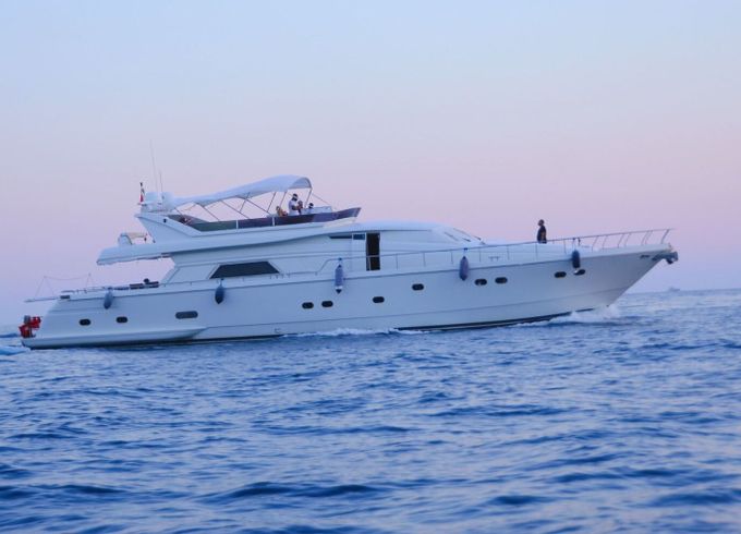 Motorboat Custom Ultra Made Alanya 1000hp