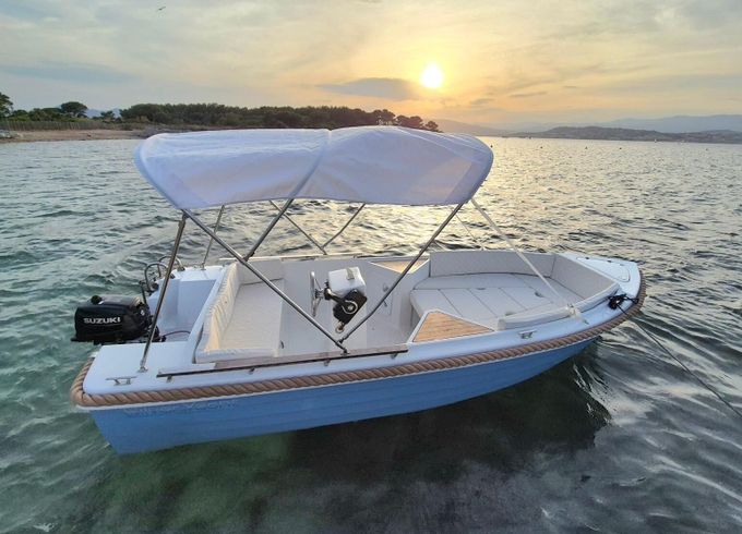 Motorboat Silver Yacht Silver 495 6hp