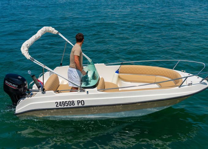 Motorboat Kruger Stella 60hp