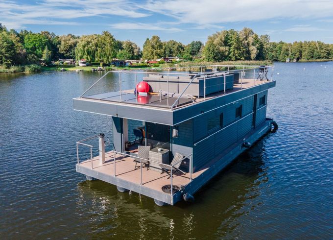 Houseboat Mein-Hausboot Luxury HB03 "Petra"