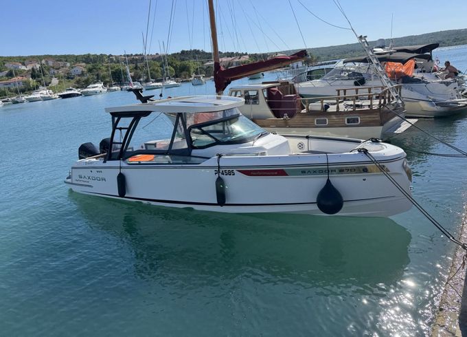 Motorboat Saxdor 270 GTO 400hp