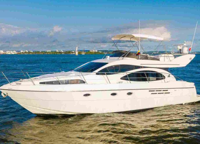 Motorboat Azimut 46 1020hp