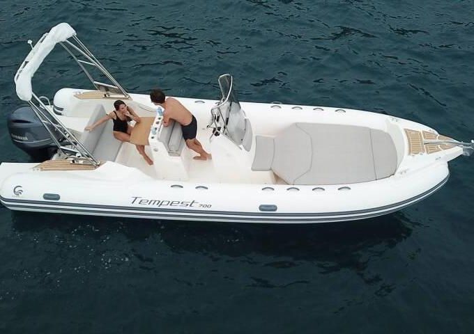 RIB CAPELLI TEMPEST 700 200hp