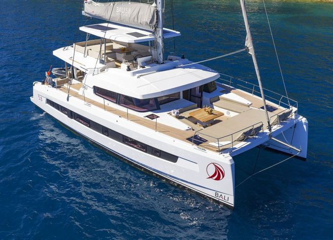 Catamaran Catana Group Bali 5.8 - 5 + 2 cab. 17m