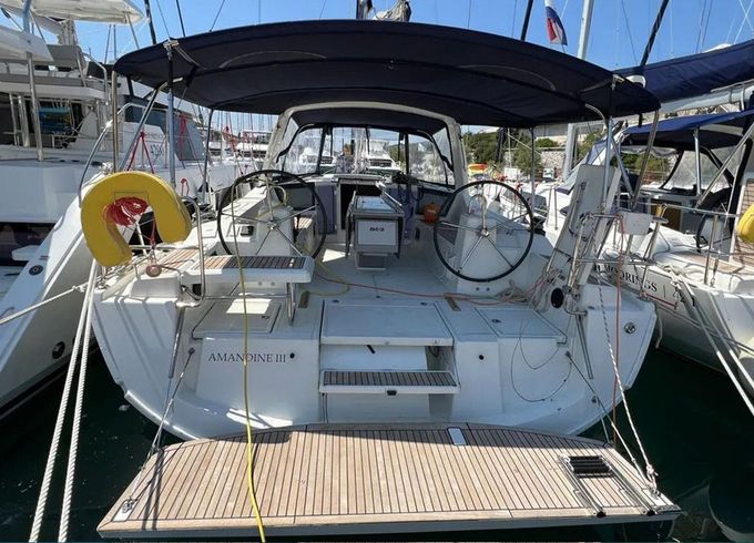 Sailboat Bénéteau Oceanis 41.1 12m