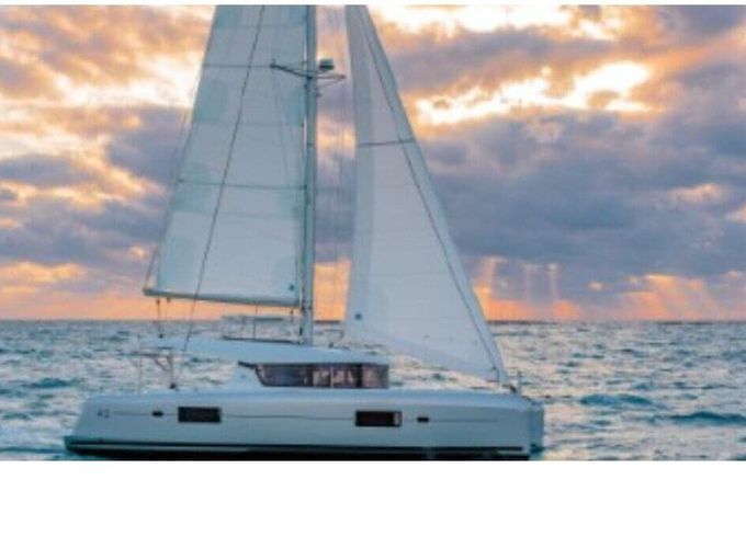 Catamaran Lagoon Lagoon 42 12.8m