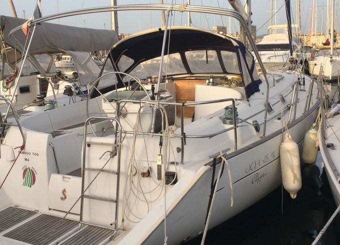 Sailboat BENETEAU 411 12.7m